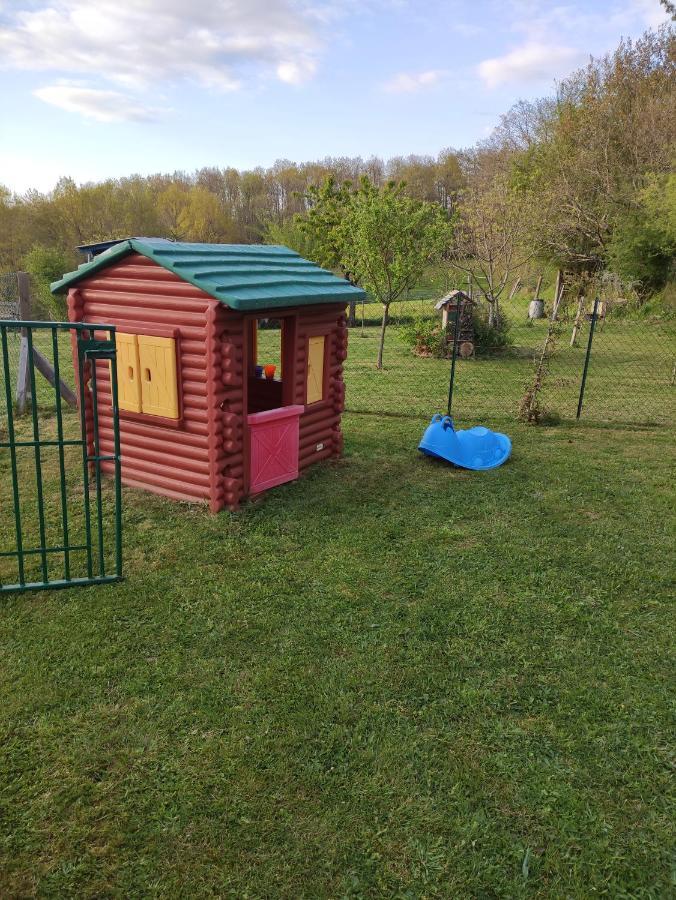 Logement Paisible A La Campagne Aubarede Екстер'єр фото