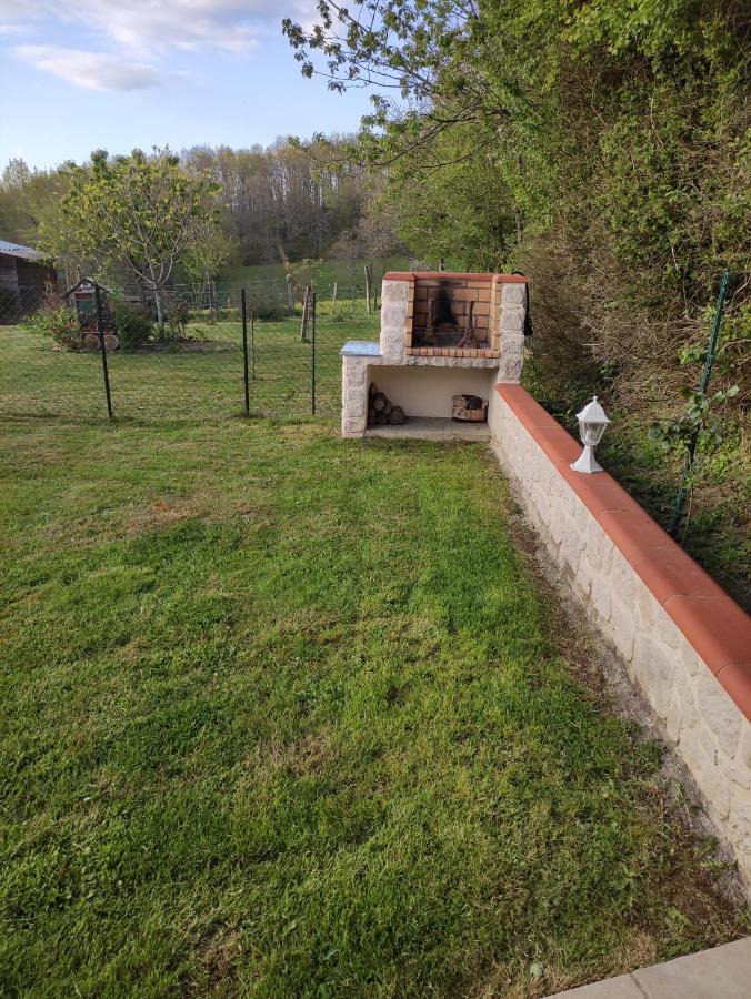 Logement Paisible A La Campagne Aubarede Екстер'єр фото